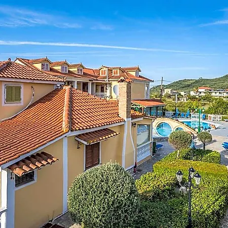 Elpida Hotel